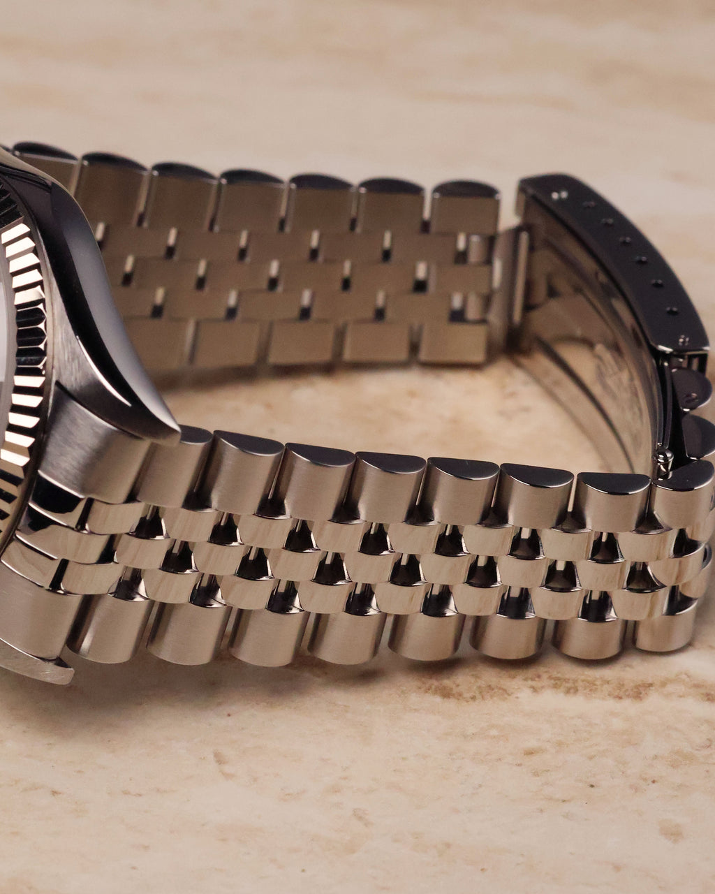 Stainless steel Jubilee bracelet of Rolex Datejust 16234 with polished center links