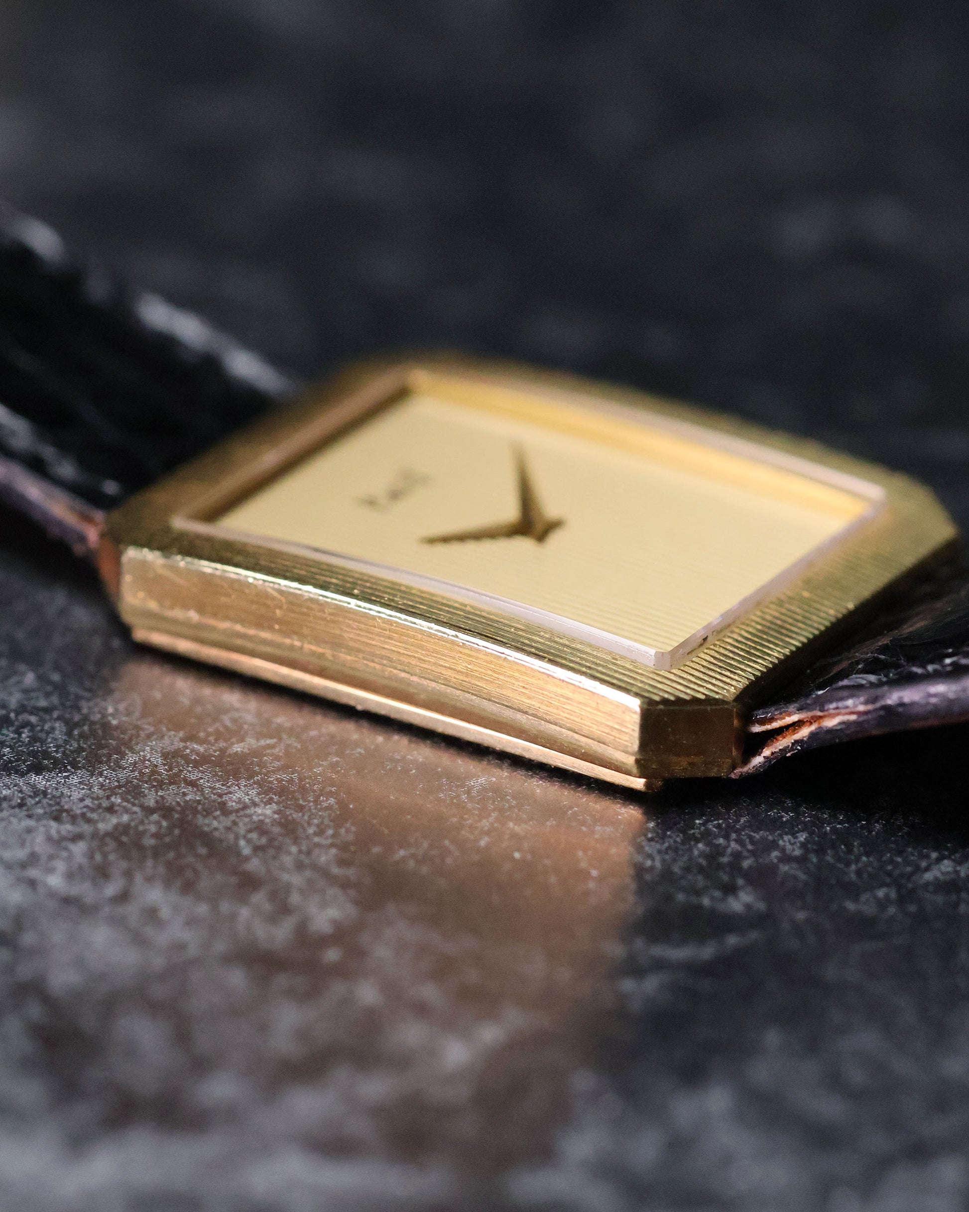 Slim side profile of Piaget Protocole 90154 emphasizing ultra-thin case design.