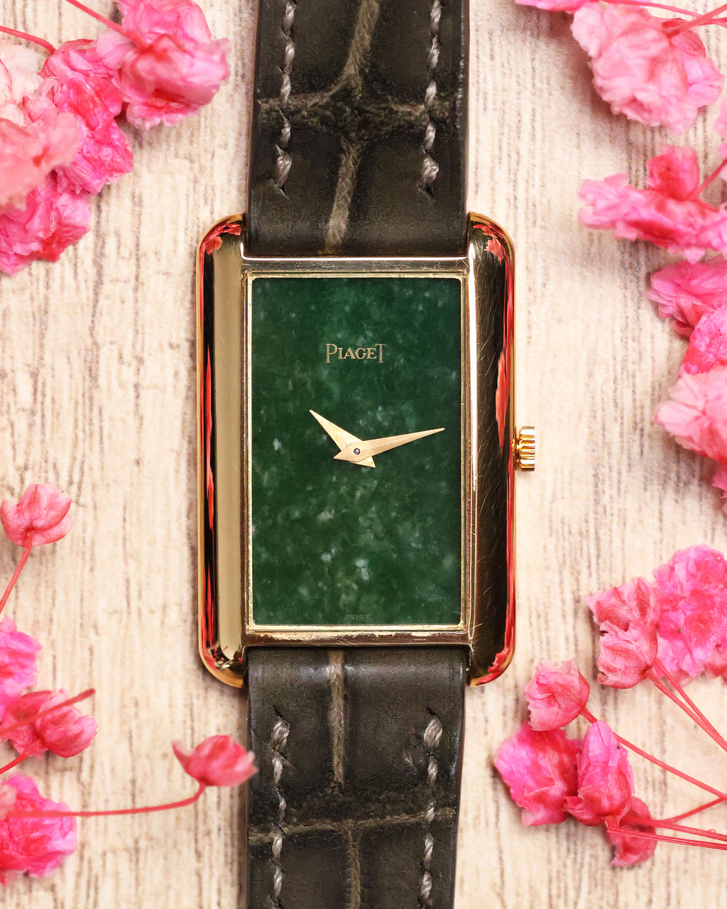 Front view of Piaget 9228 with rare jade dial and original 18k Piaget buckle