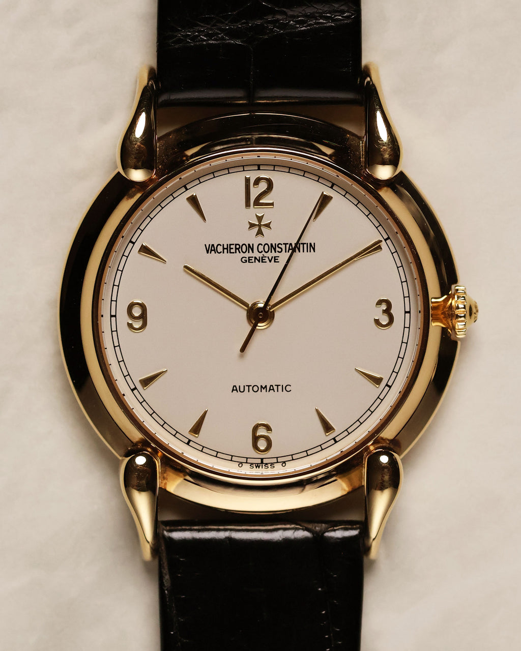 Front view of Vacheron Constantin Ref. 48001 18k yellow gold watch with classic dial