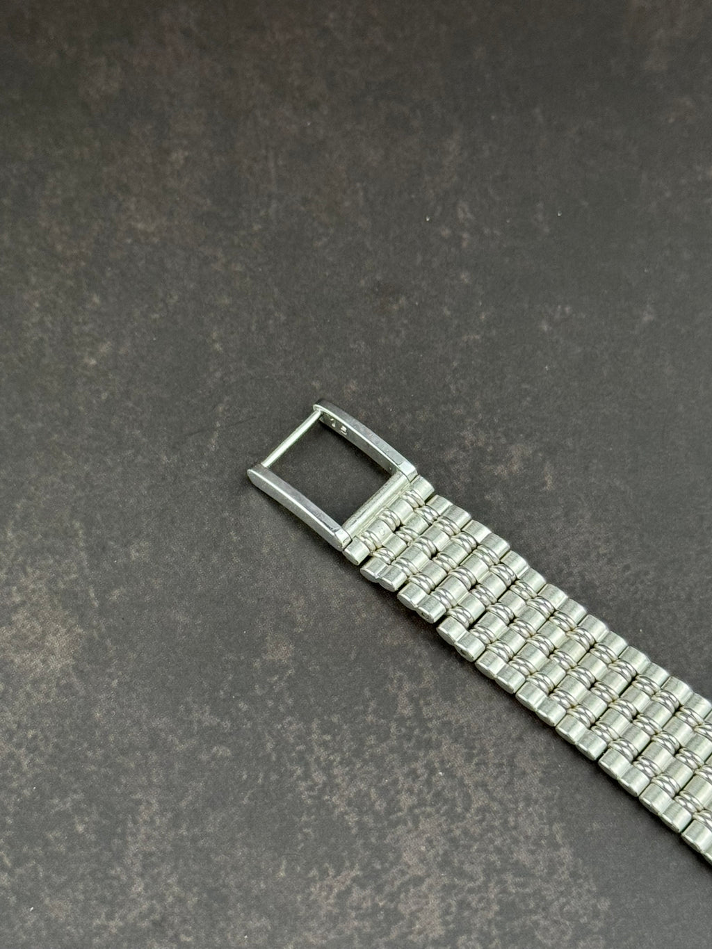 Audemars Piguet Bamboo bracelet showing sculpted gold links and seamless integration with the case